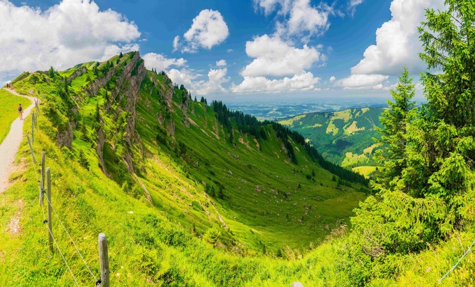 ++ Felsen, Alpweiden, Seen: Naturpark Nagelfluhkette ist neues Fahrtziel Natur &ndash; Abwechslungsreiche Gebirgskette zwischen Allg&auml;u und dem Bregenzerwald ++