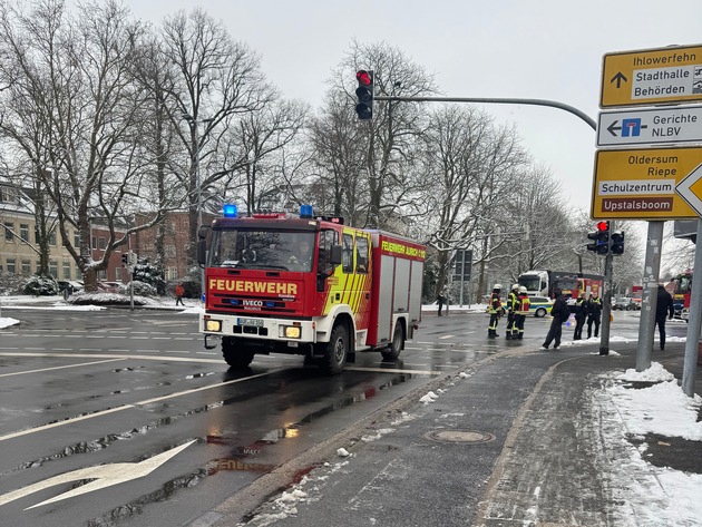 FW-AUR: Feuer in Wohnung rasch bekämpft