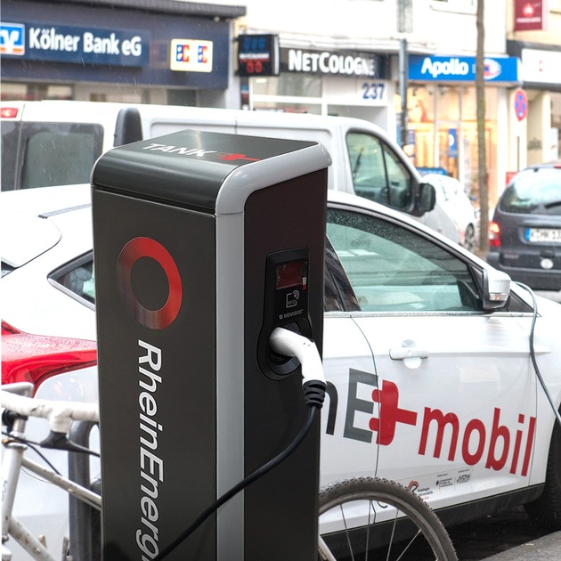 400 zusätzliche Ladepunkte - Elektromobilität nimmt in Köln weiter Fahrt auf