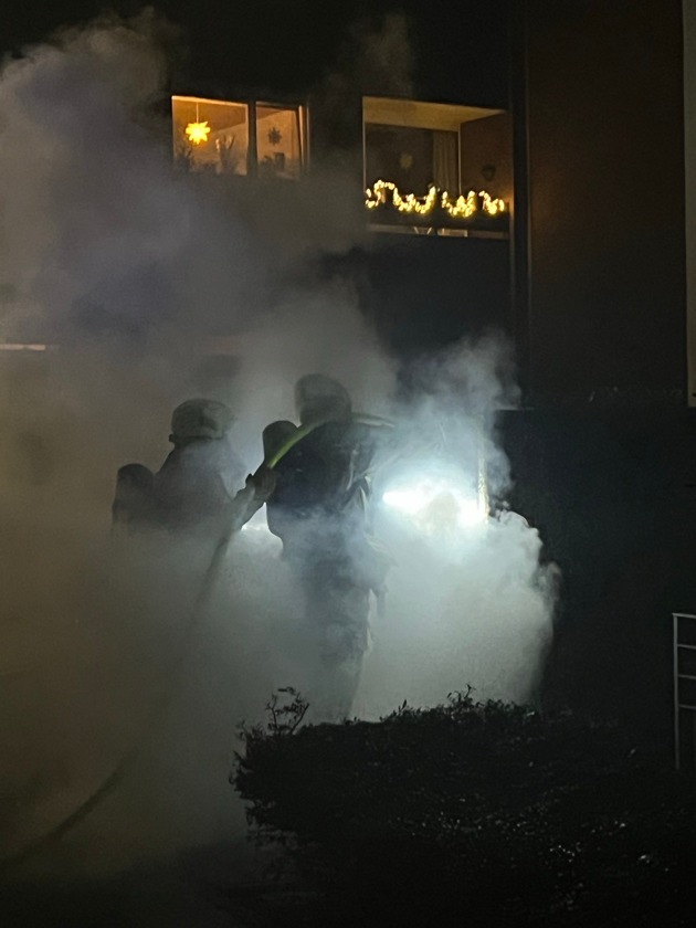 FW Ratingen: Bilanz der Silvesternacht aus Sicht der Feuerwehr Ratingen