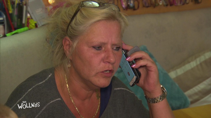 Geheime Mission und Sorge um Silvia - Eine neue Folge &quot;Die Wollnys - Eine schrecklich große Familie!&quot; bei RTL II