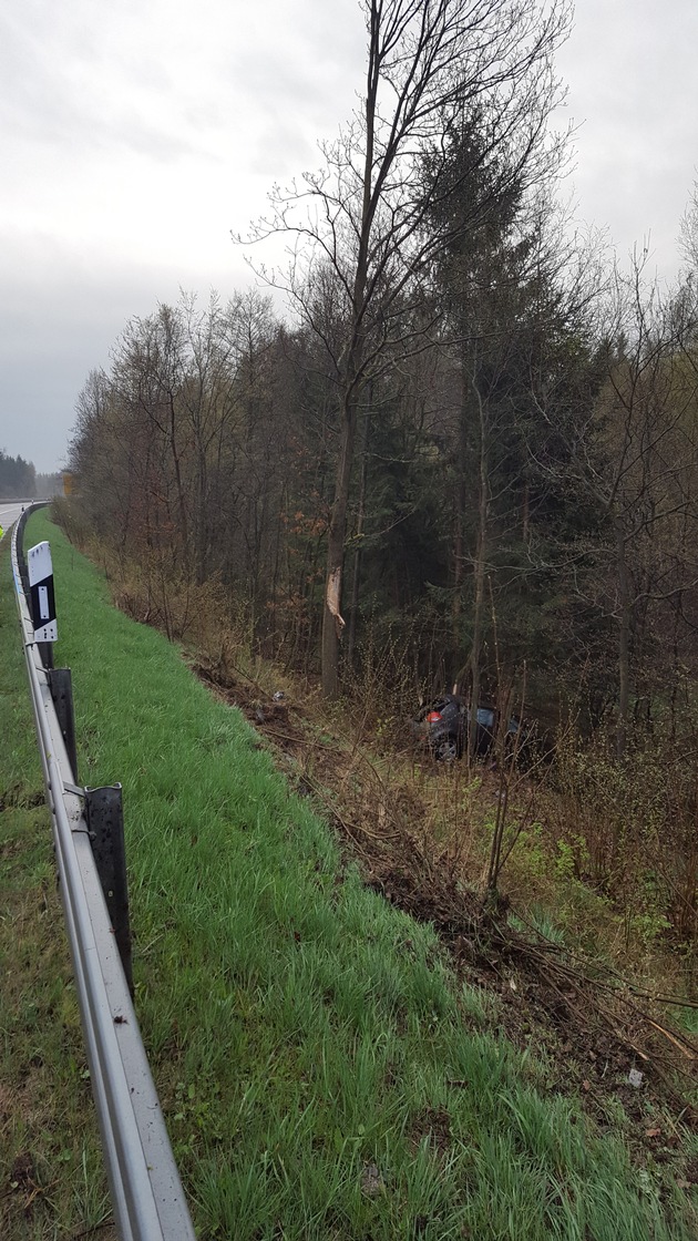 POL-NOM: Verkehrsunfall auf der B243