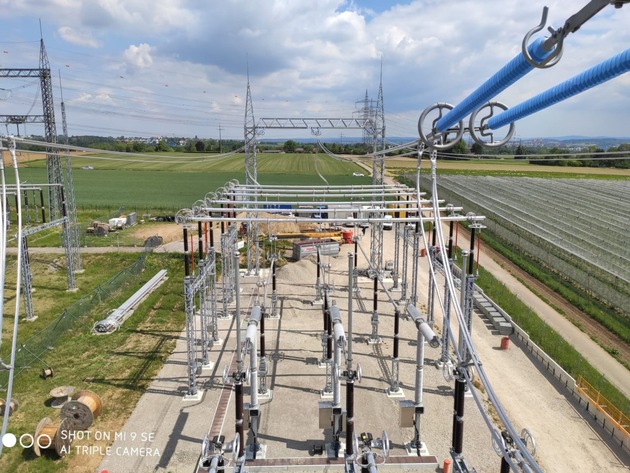 Lösung zur Stabilisierung des Stromnetzes: SPIE installiert für TransnetBW neu entwickelte 380-kV-Kompensationsdrosselspule