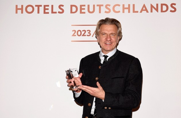 Spa & Resort Bachmair Weissach: Platz 1 für das Spa & Resort Bachmair Weissach - ausgezeichnet als das beste "Luxury Family Resort des Jahres"
