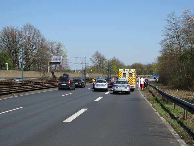 FW-MH: Verkehrsunfall BAB 40