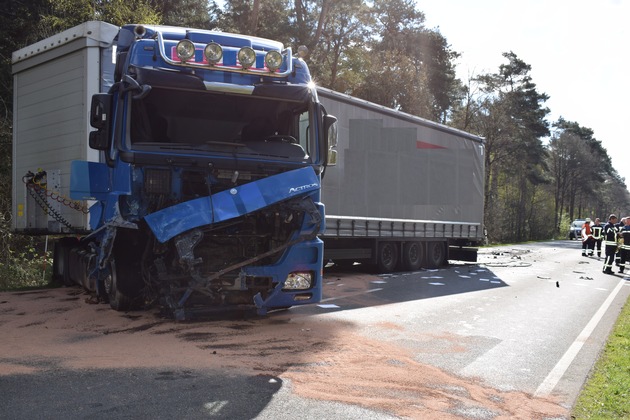 POL-NI: Nienburg-Tödlicher Verkehrsunfall auf der B 61