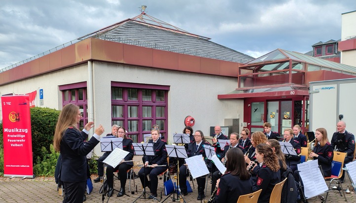 FW-Velbert: Der Musikzug der Feuerwehr Velbert auf Klangreise: Von Langenlonsheim bis ins Forum Velbert