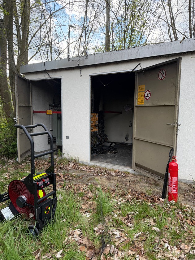 FW Helmstedt: Brennt Transformatorenhaus