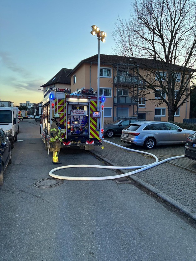 FW Weinheim: Brandgeruch in Mehrfamilienhaus l&ouml;st Feuerwehreinsatz aus