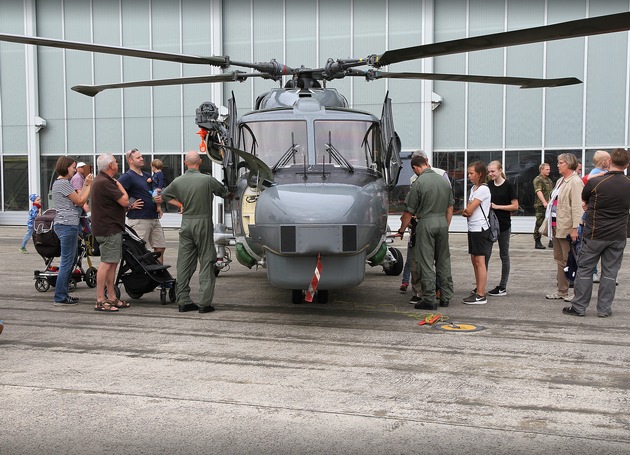 Marineflieger statt Klassenzimmer - Tag der Schulen in Nordholz