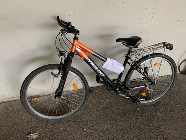 POL-DA: Bensheim: Kriminalpolizei sucht Eigentümer von zwei Fahrrädern