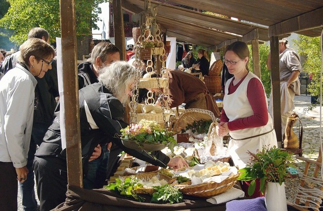 Museum Aargau: Feine Klosterspezialitäten, mittelalterliches Handwerk und spannende Klostergeschichte(n) / Ein Klostermarkt für alle Sinne rund um das Kloster Königsfelden