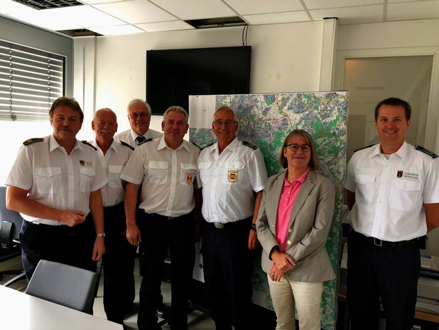 FW-EN: &quot;Politik vor Ort&quot; bei den Feuerwehren - Landtagsabgeordnete Dr. Nadja Büteführ trifft den Kreisfeuerwehrverband Ennepe-Ruhr e.V.