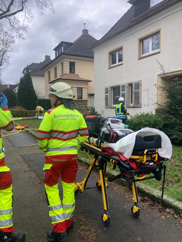 FW-EN: Gemeldeter Küchenbrand sorgt für Einsatz der Hattinger Feuerwehr