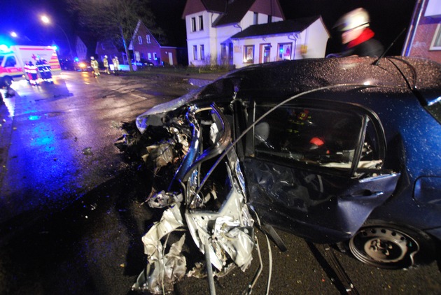 POL-STD: 41-jährige Autofahrerin nach Verkehrsunfall im Stader Stadtgebiet verstorben