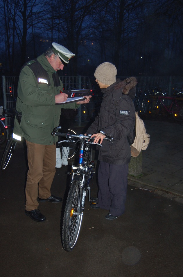 POL-STH: Fahrradkontrolle überrascht Schüler nach den Zeugnisferien