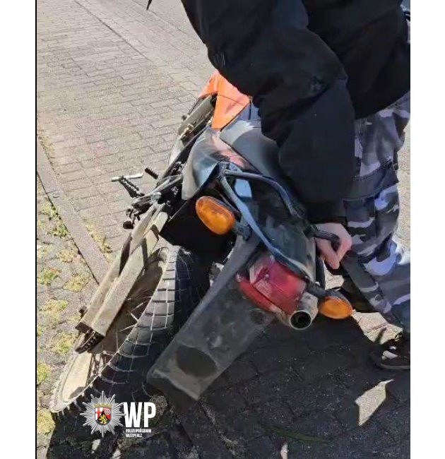 POL-PIKUS: Dubioser Mopedunfall