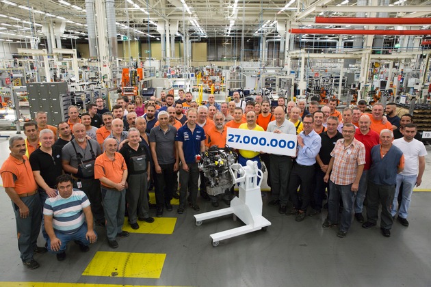 27-millionster Motor läuft im Ford-Werk in Köln vom Band: Ford GT-Rennfahrer Stefan Mücke baut zum Jubiläum mit (FOTO)