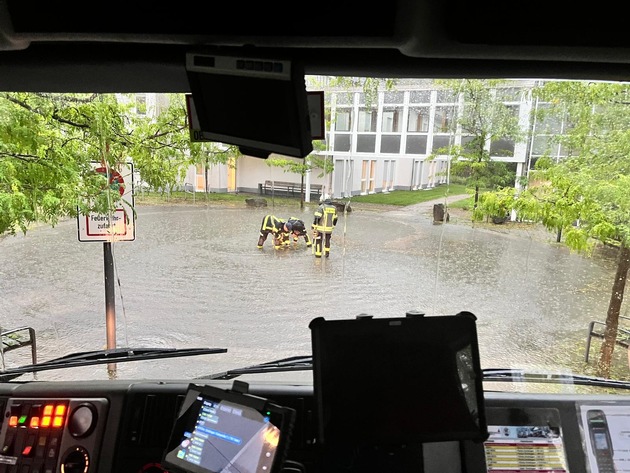 FW Drolshagen: Gewitter mit Starkregen führt zu vielen Einsätzen