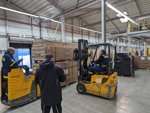 THW LV BW: THW Logistikzentrum Baden-Württemberg: Erste Hilfsgüterlieferung für Erdbebenopfer in der Türkei sind unterwegs