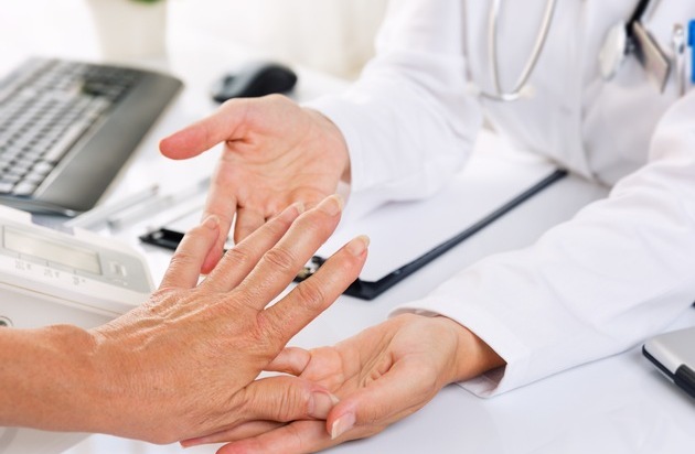 Deutsche Gesellschaft für Handchirurgie: "Tag der Hand": Arthrose an der Hand rechtzeitig erkennen und behandeln