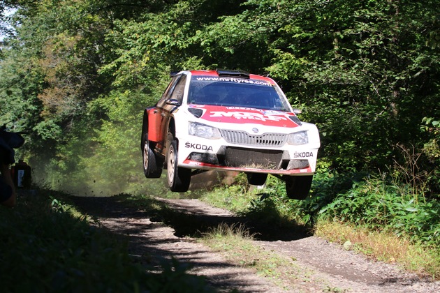 APRC: SKODA und Meisterschafts-Spitzenreiter Gill haben ersten ,Matchball&apos; zum Titelgewinn (FOTO)