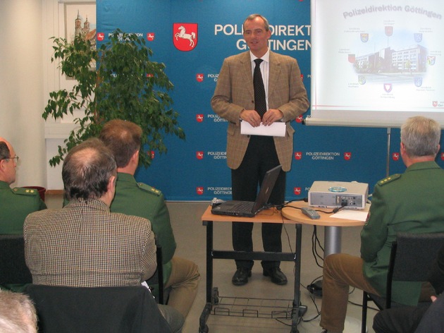POL-GOE: Polizeipräsident Hans Wargel begrüßt 32 neue Verwaltungsangestellte
