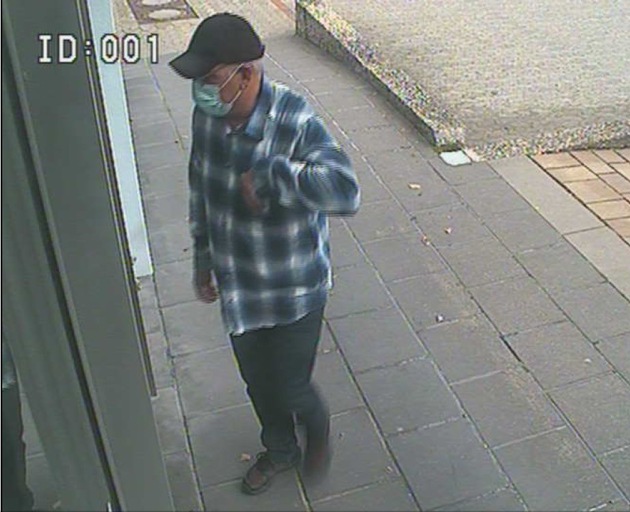 POL-CE: Fahndung mit Bildern aus Überwachungskamera - Polizei sucht unbekannten Geldabheber