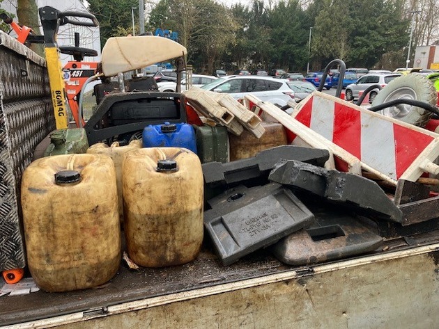 POL-SO: Polizei stellt erhebliche Verstöße beim Transport gefährlicher Güter fest