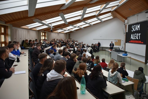 POL-HfPolBW: Großes Interesse am Studieninformationstag 2023 auf dem Campus der Hochschule für Polizei Baden-Württemberg