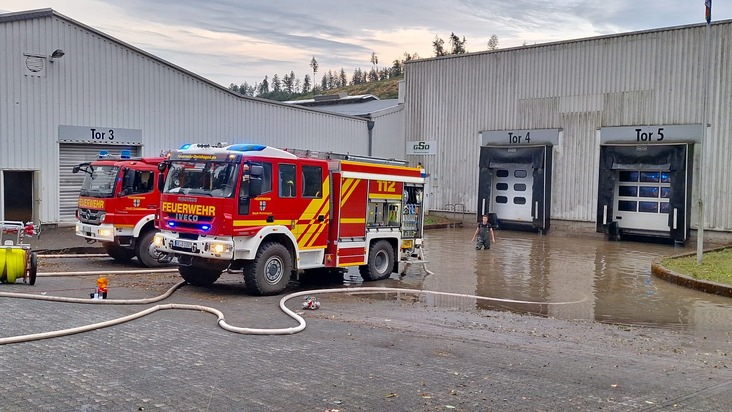 FW Drolshagen: Gewitter mit Starkregen führt zu vielen Einsätzen