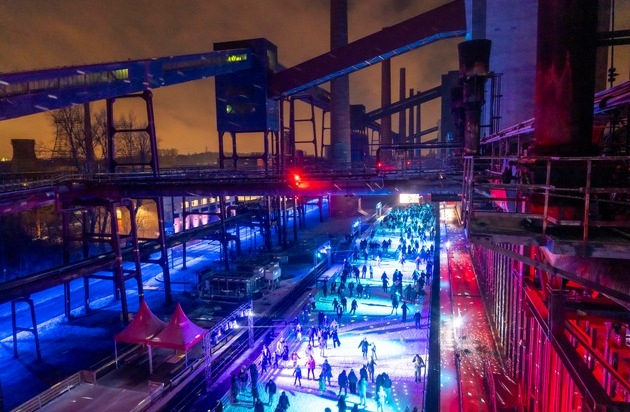 Stiftung Zollverein: Besucherrekord auf der Zollverein-Eisbahn / 42.620 G&auml;ste besuchten die Eisbahn auf dem UNESCO-Welterbe