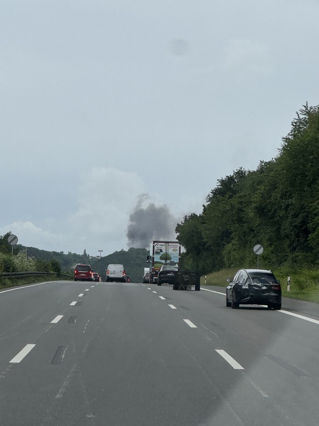 FW-EN: Industriebrand in Wetter (Ruhr) - Einsatz erfolgreich beendet