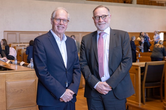 Quand le manque d'argent oblige &agrave; renoncer aux traitements dentaires : une conf&eacute;rence vise &agrave; am&eacute;liorer l'acc&egrave;s aux soins dentaires