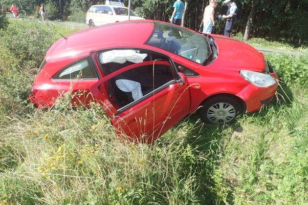 POL-PDKH: Verkehrsunfall mit vier verletzten Personen