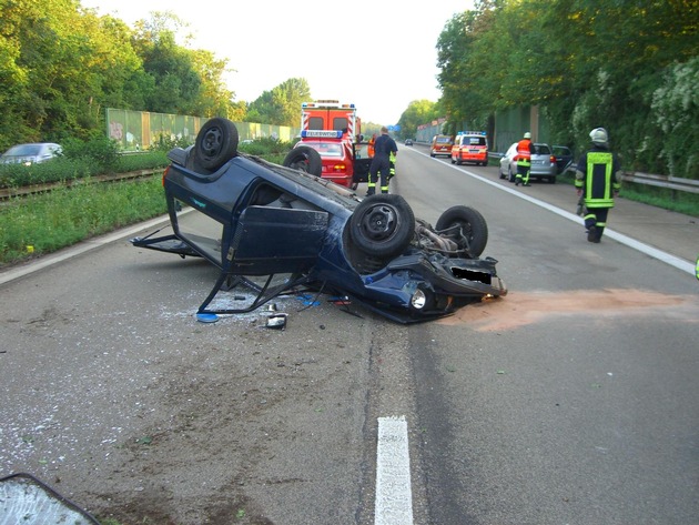 POL-D: A 59 - Gurt als Lebensretter