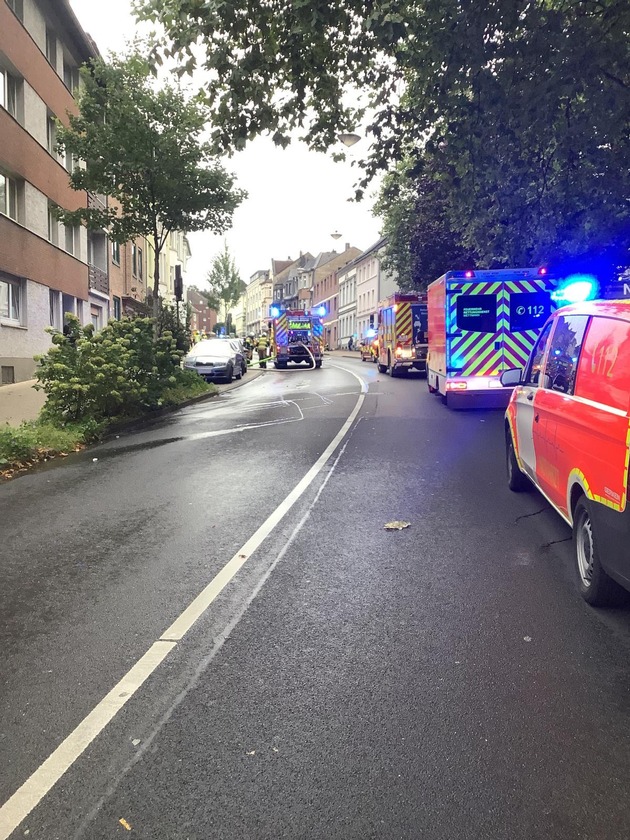 FW Mettmann: +++ Wohnungsbrand, Mehrere Personen gerettet +++