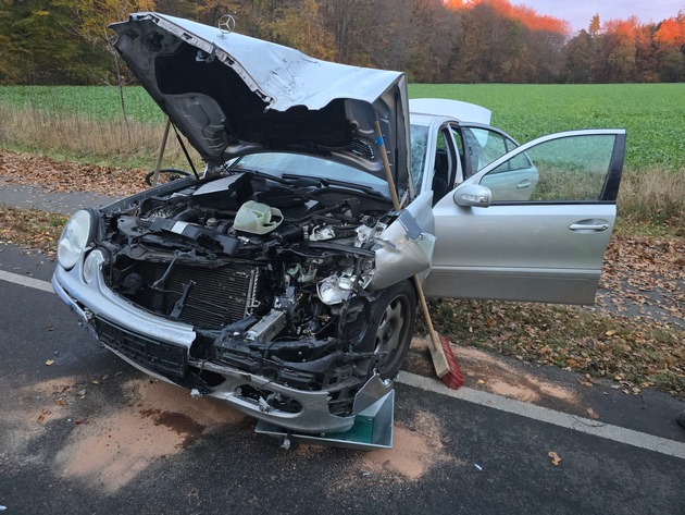 POL-STD: Zwei Verletzte bei Unfall auf der Bundesstraße 73 zwischen Dollern und Agathenburg