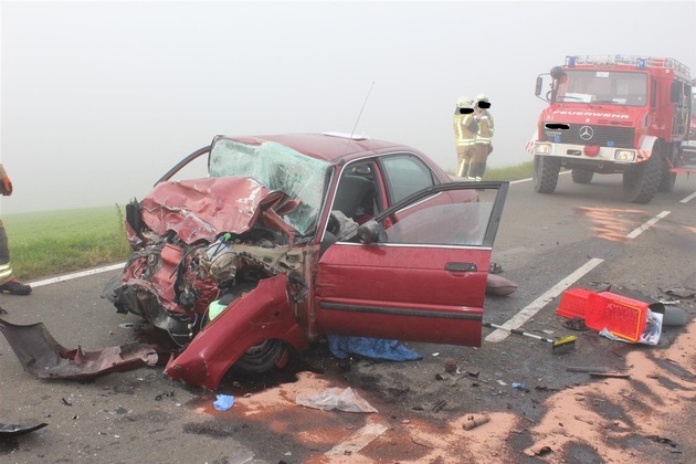 POL-PDKL: Verkehrsunfall mit tödlich verletzter Fahrerin