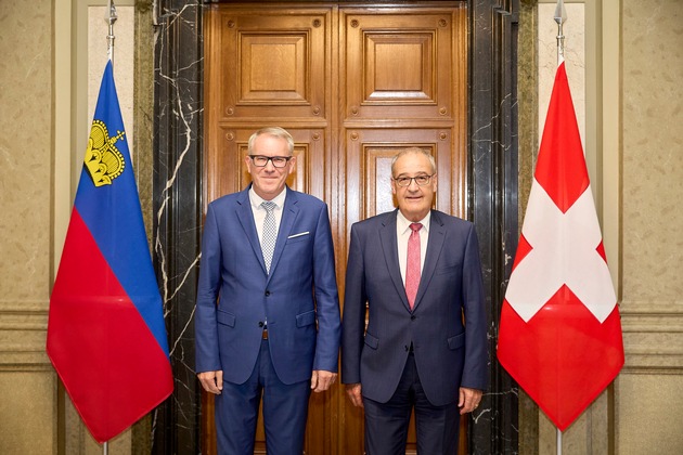 Berufsmaturitätsschule: Liechtenstein und Schweiz unterzeichnen Abkommen