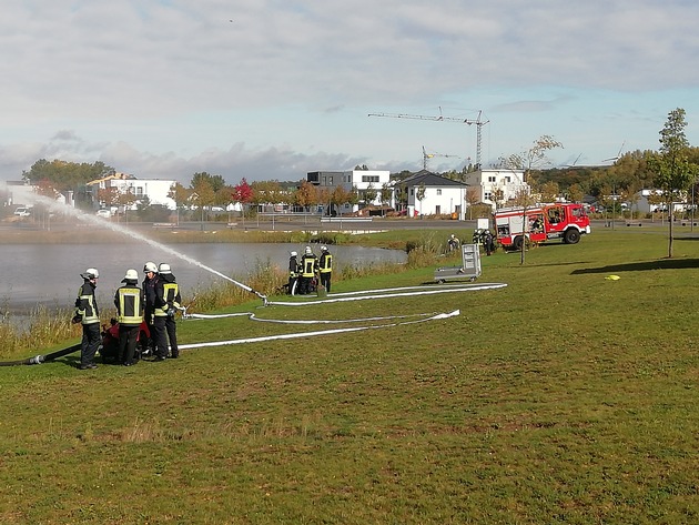 FW Dinslaken: Neue Maschinisten für die Feuerwehren im Kreis Wesel