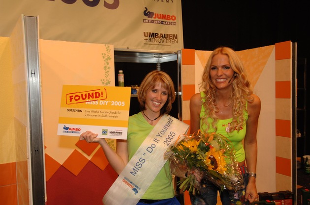 Die Gewinnerin der Miss Do-it-yourself Wahl 2005&quot; heisst Angela Zingerli und kommt aus Egnach