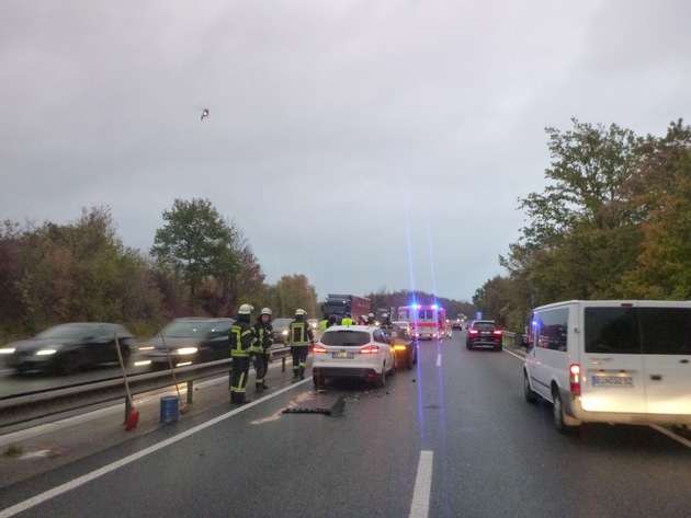 POL-VDMZ: Verkehrsunfall mit mehreren beteiligten Fahrzeugen