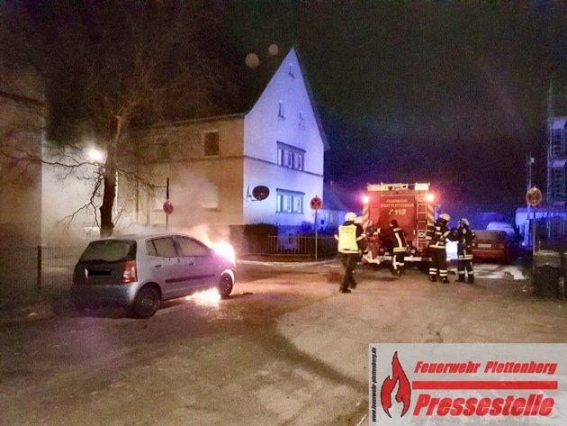 FW-PL: OT-Ohle. Fahrzeugbrand.