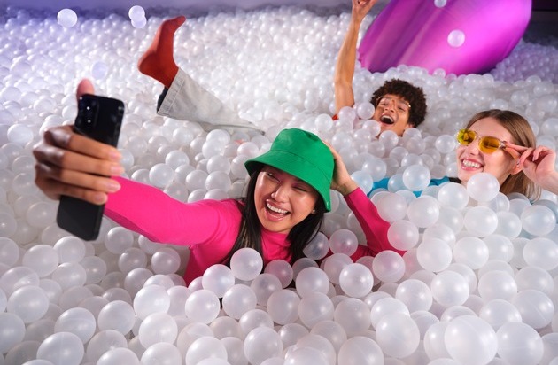 Explorado Group: Eintauchen in eine Welt voller Magie: BUBBLE PLANET verwandelt K&ouml;ln ab 9. Mai in ein schillerndes Sinneserlebnis