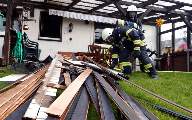FW-BO: Küchenbrand ind Dahlhausen - eine Person verletzt