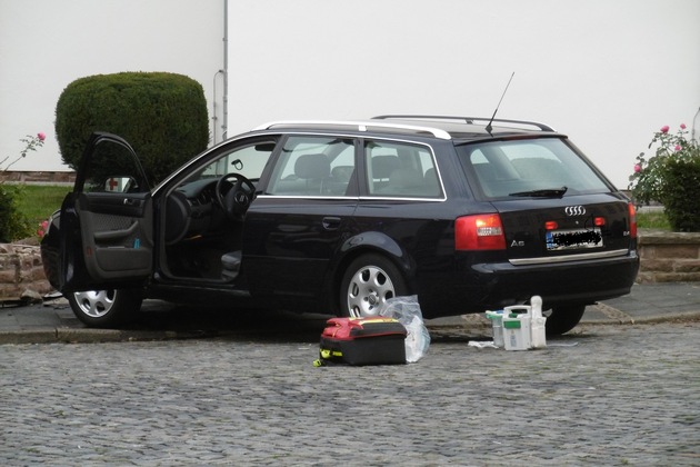 POL-NOM: Bad Gandersheim - Audi fährt ungebremst gegen Kirchenmauer