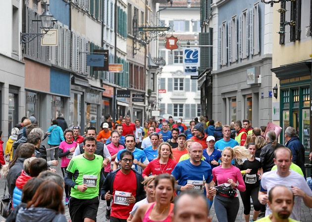 Swiss City Marathon Lucerne 2014: Die von MSD initiierte Spendenaktivität generiert 18&#039;040 Franken für die Stiftung KiFa (BILD)