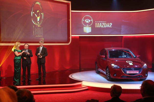 Mazda2 gewinnt &quot;GOLDENES LENKRAD&quot; (FOTO)