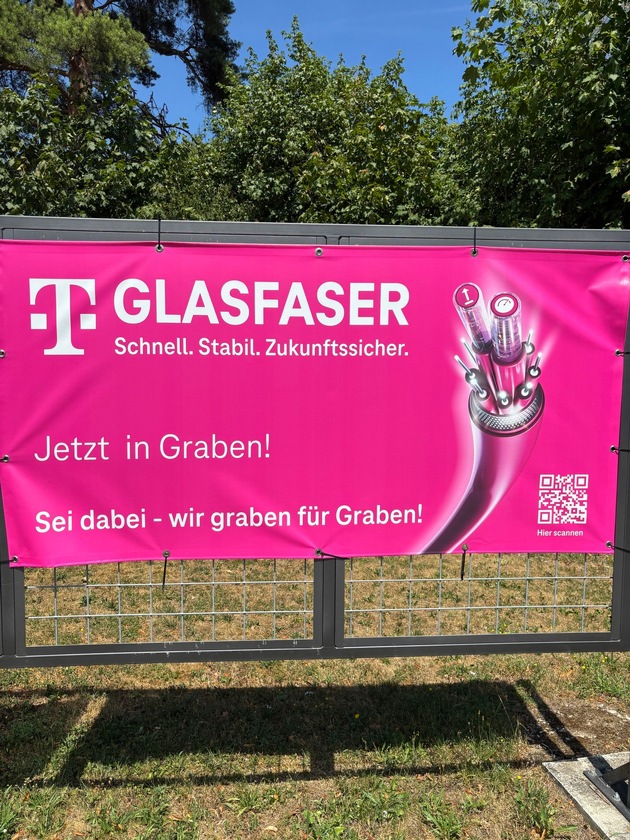 Graben: Spatenstich für Glasfaserausbau